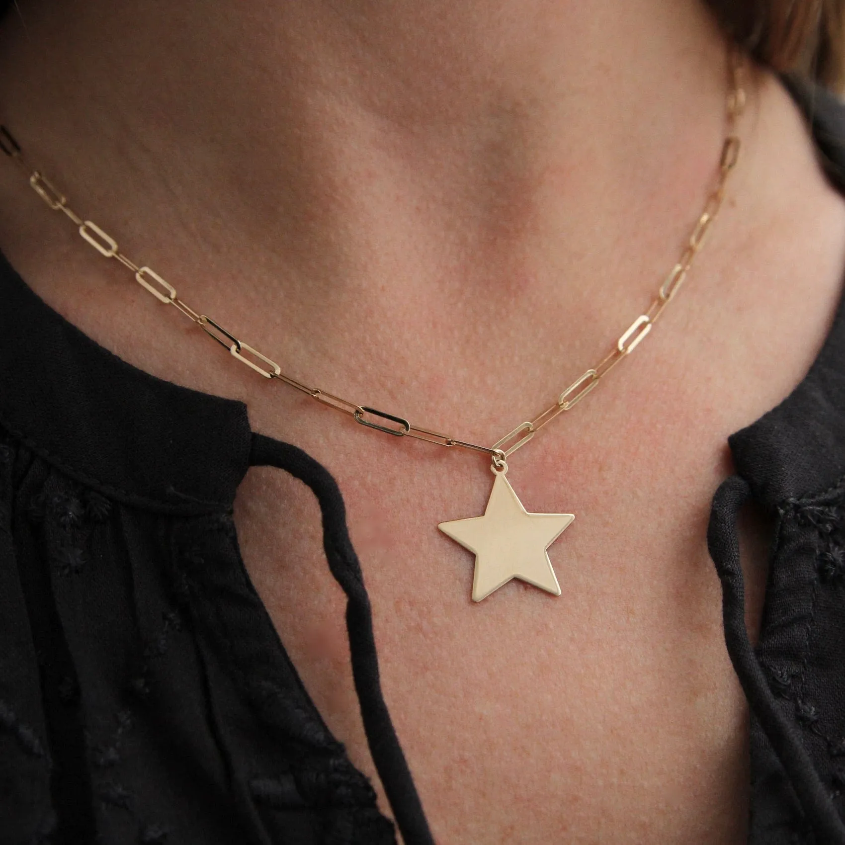 14k Yellow Gold Paperclip Chain with Star Pendant