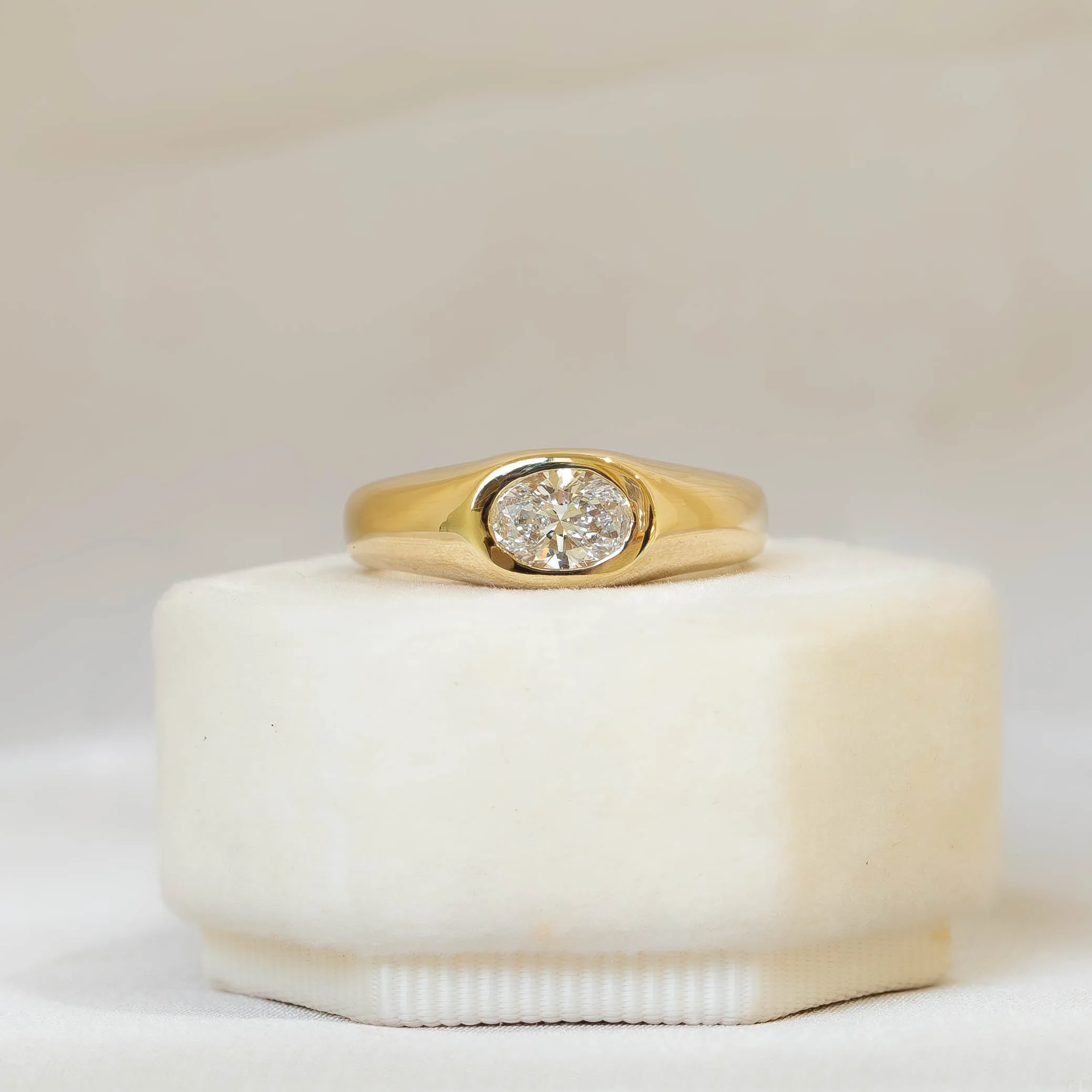 14ky .68ct Oval Diamond Signet Ring