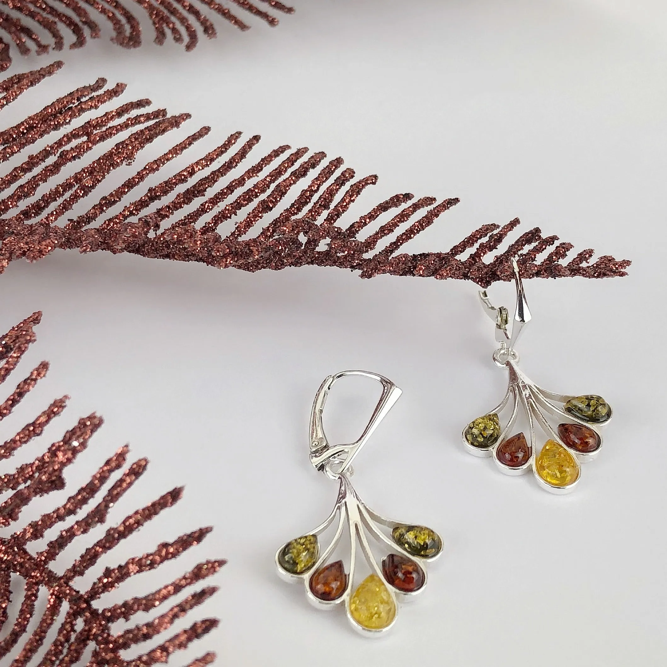 Amber Fan Earrings - VE577