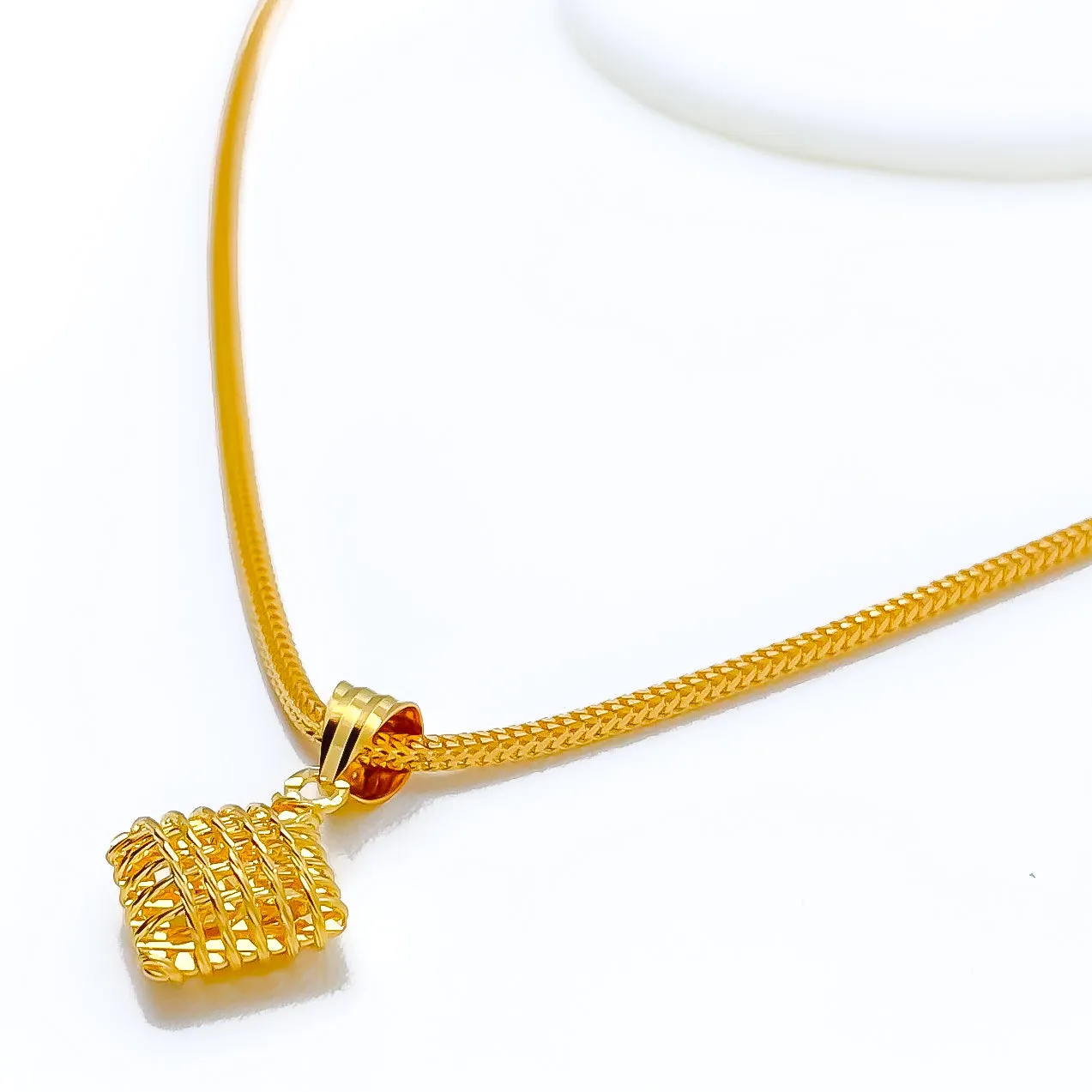 Beautiful Wired Square 22k Gold Pendant