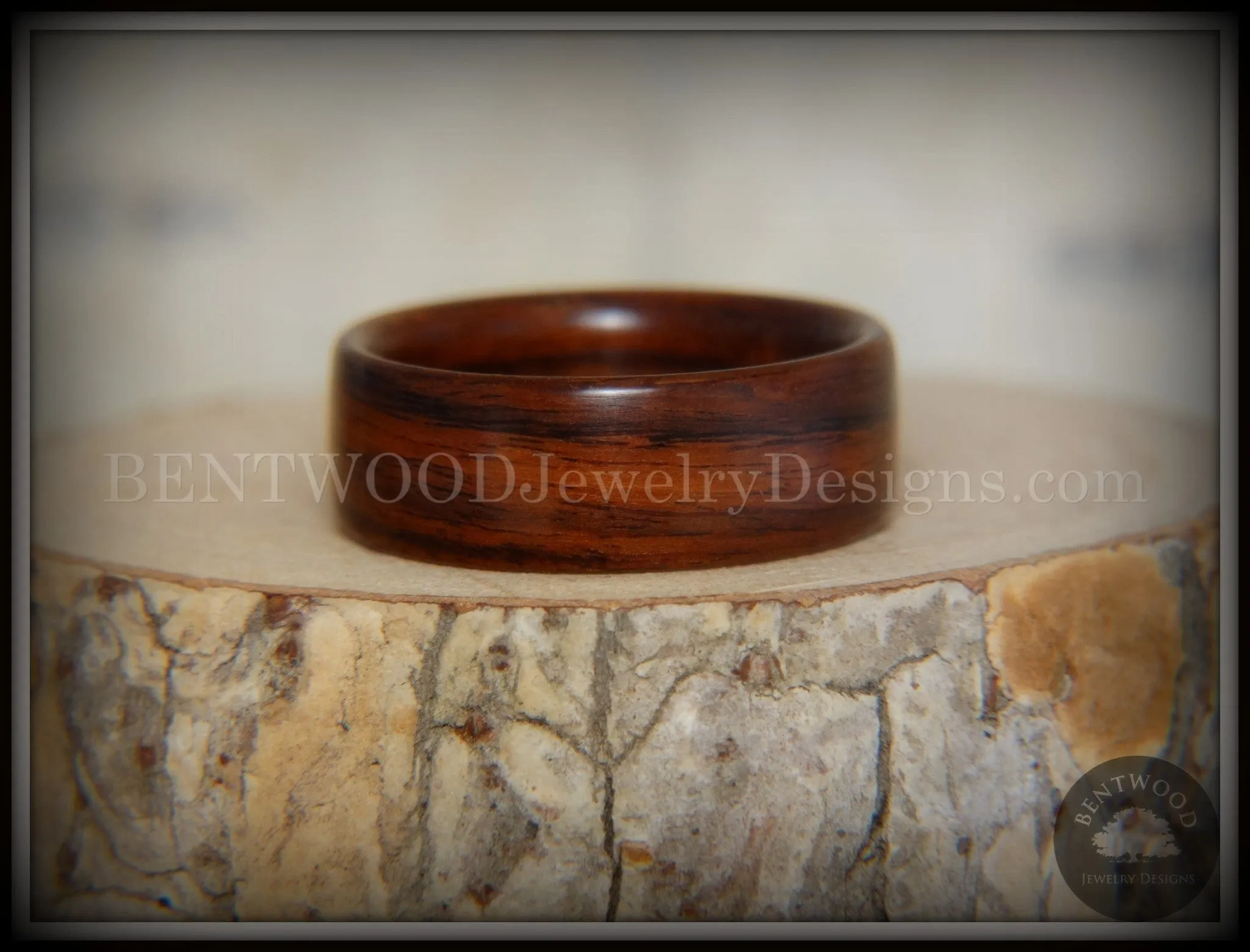 Bentwood Ring - Classic Rose S. American Rosewood Wood Ring