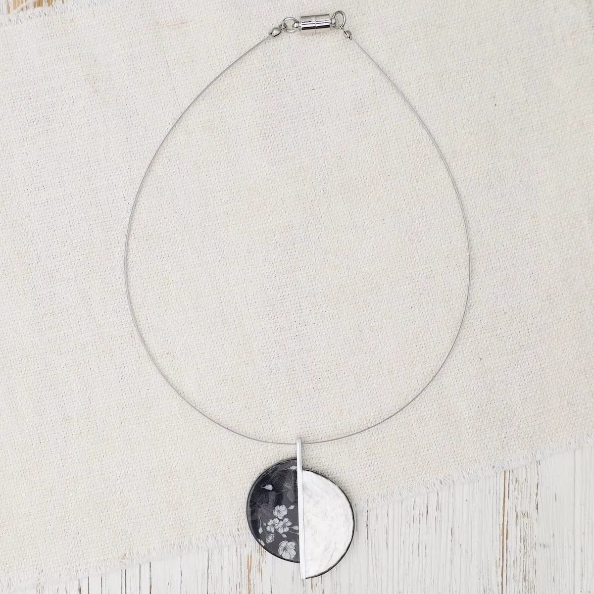 Black & White Kimono Split Circle Pendant