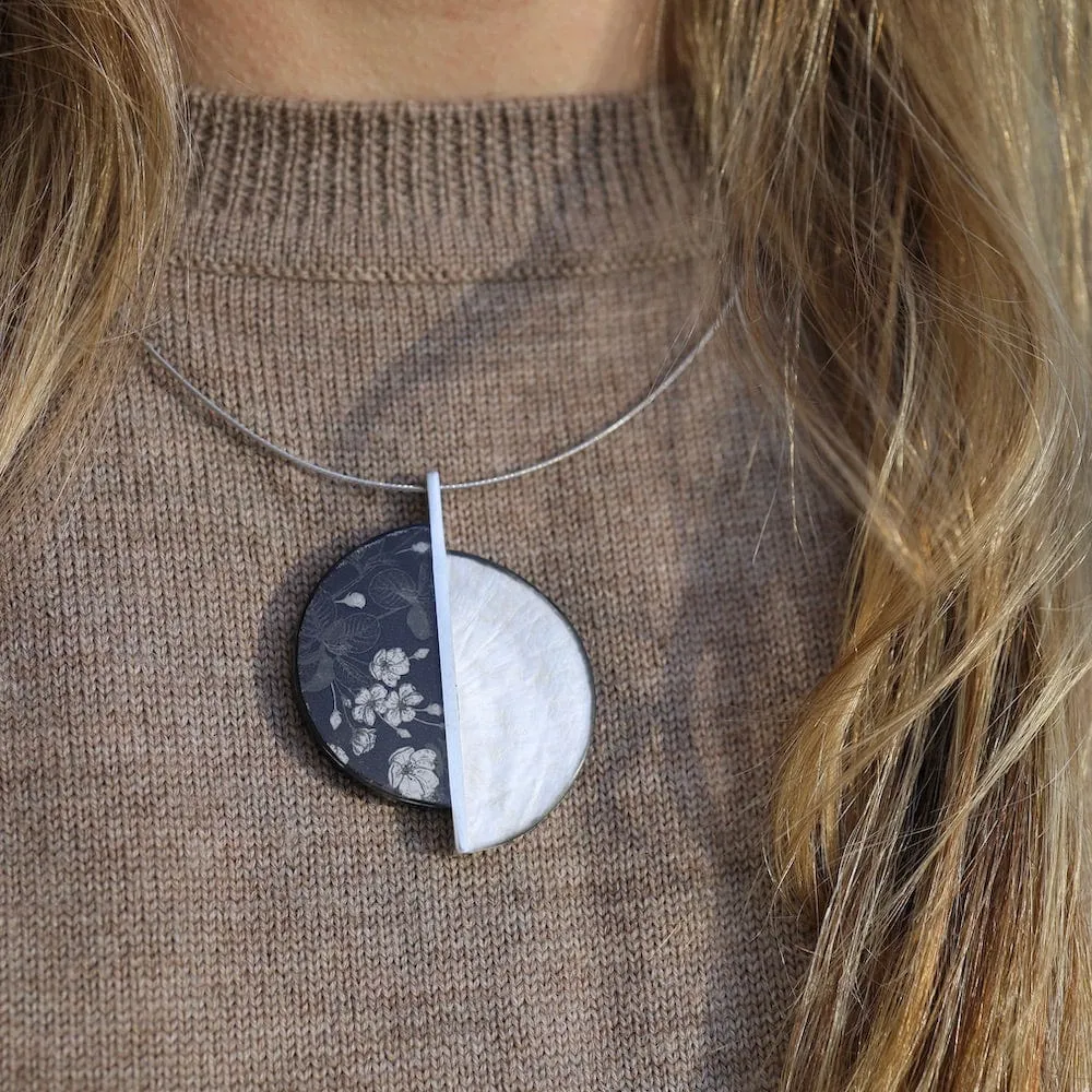 Black & White Kimono Split Circle Pendant