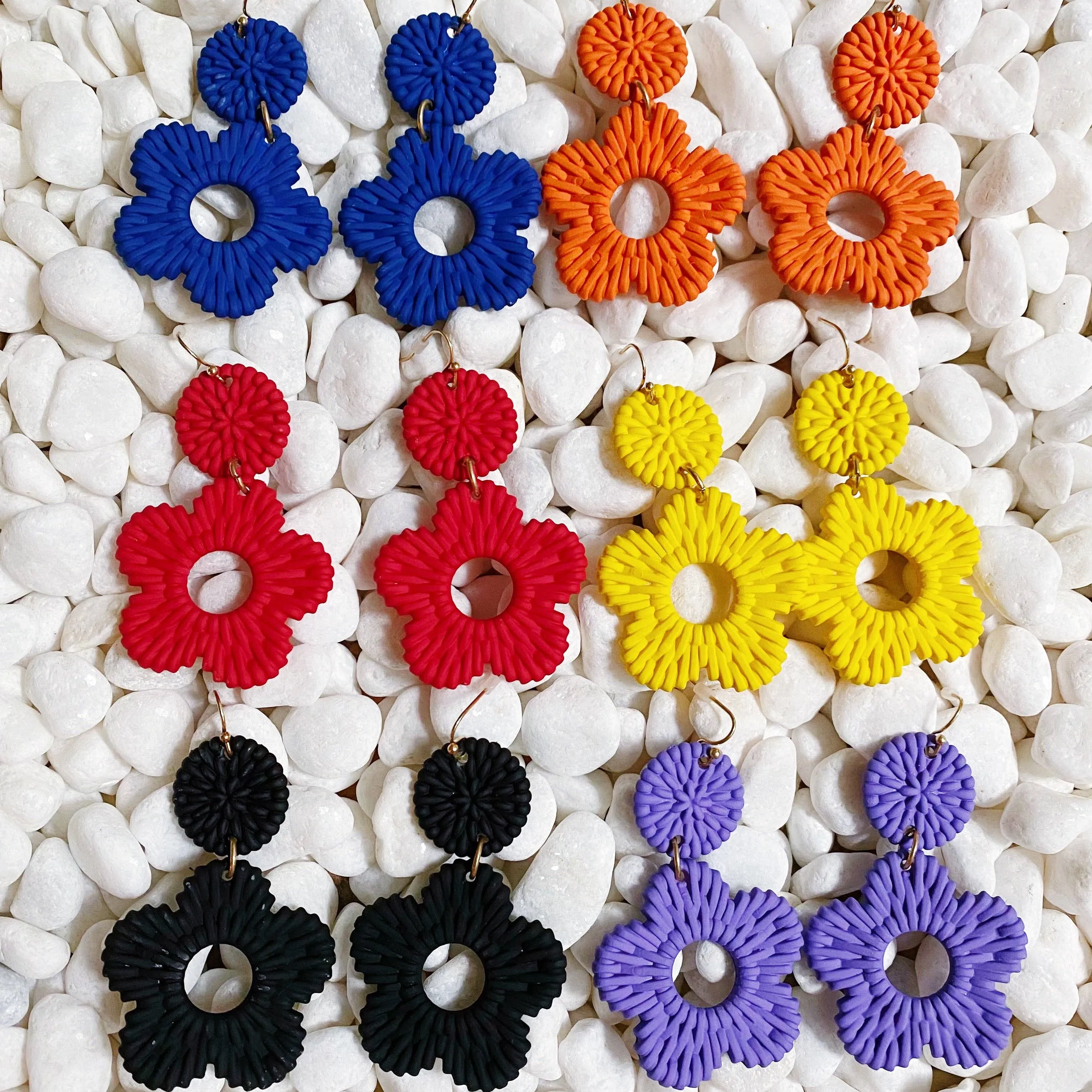 Black Daisy Drop Earrings