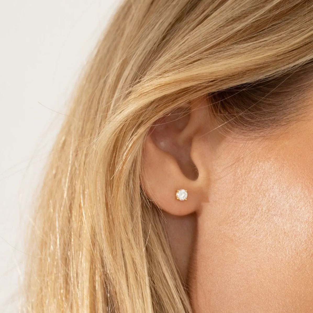 Diamond Stud Earrings in Gold