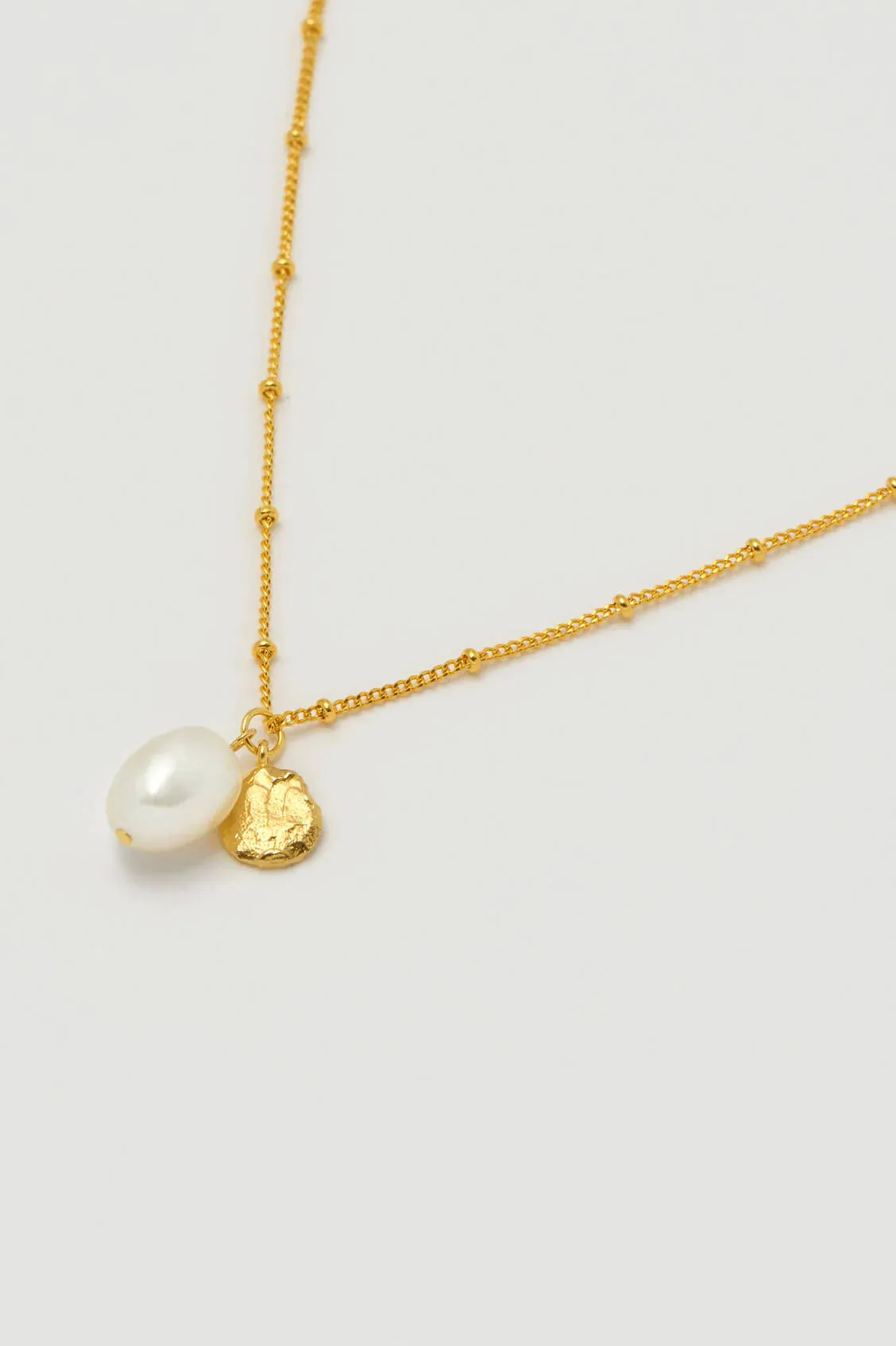 Double Charm Textured Coin and Baroque Pearl Necklace