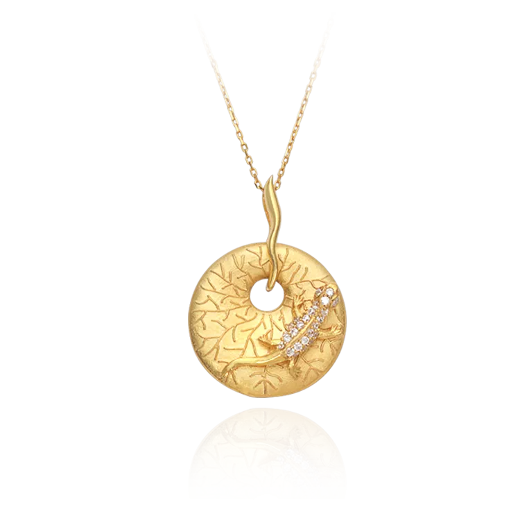 Gecko on Imprinted Disc Pendant