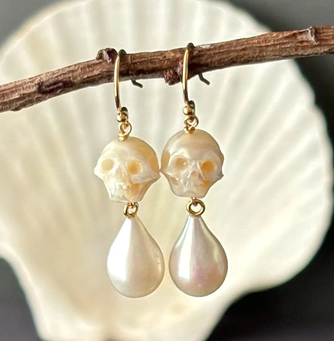 IMPERMANENCE PEARL EARRINGS