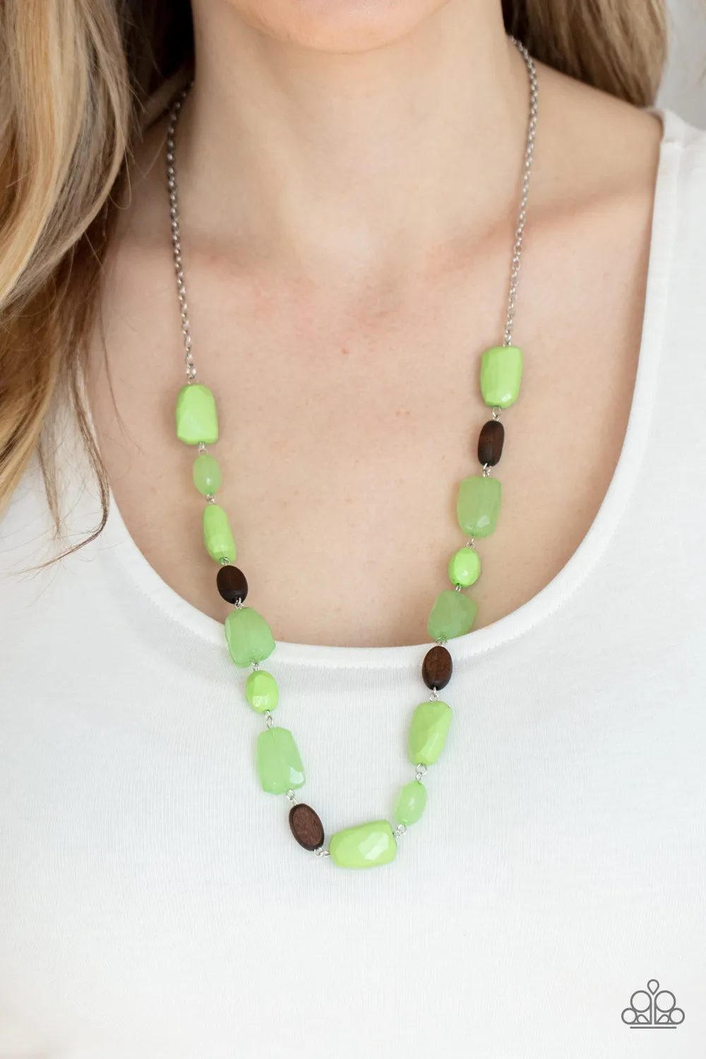 Meadow Escape - Green Necklace