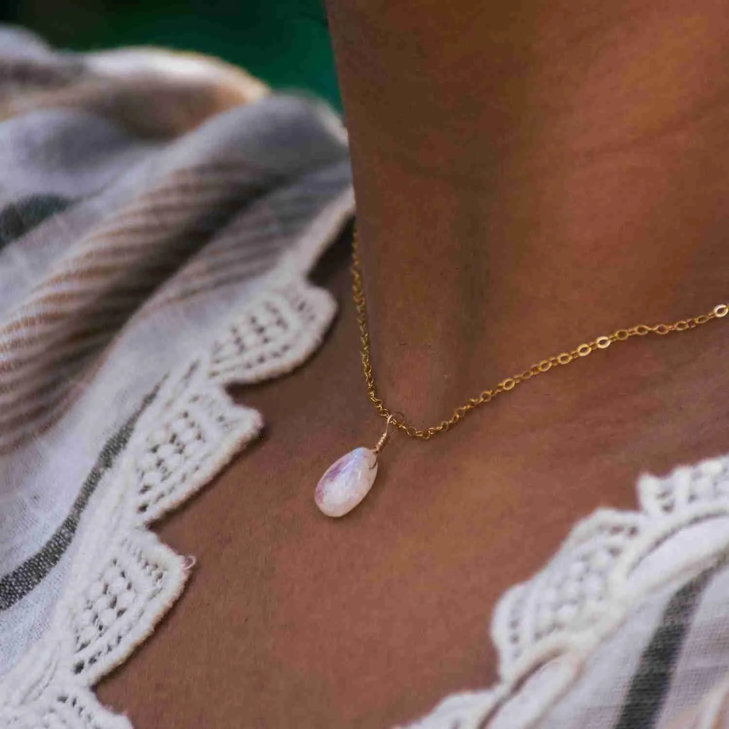 Moonstone Simple Necklace