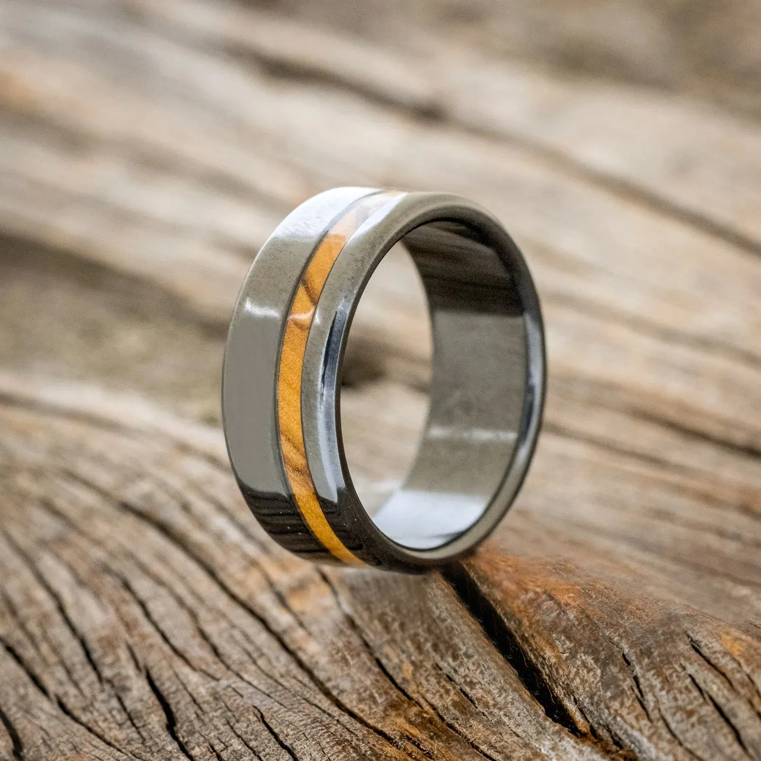 "VERTIGO" - OLIVE WOOD WEDDING RING - BLACK ZIRCONIUM - 7