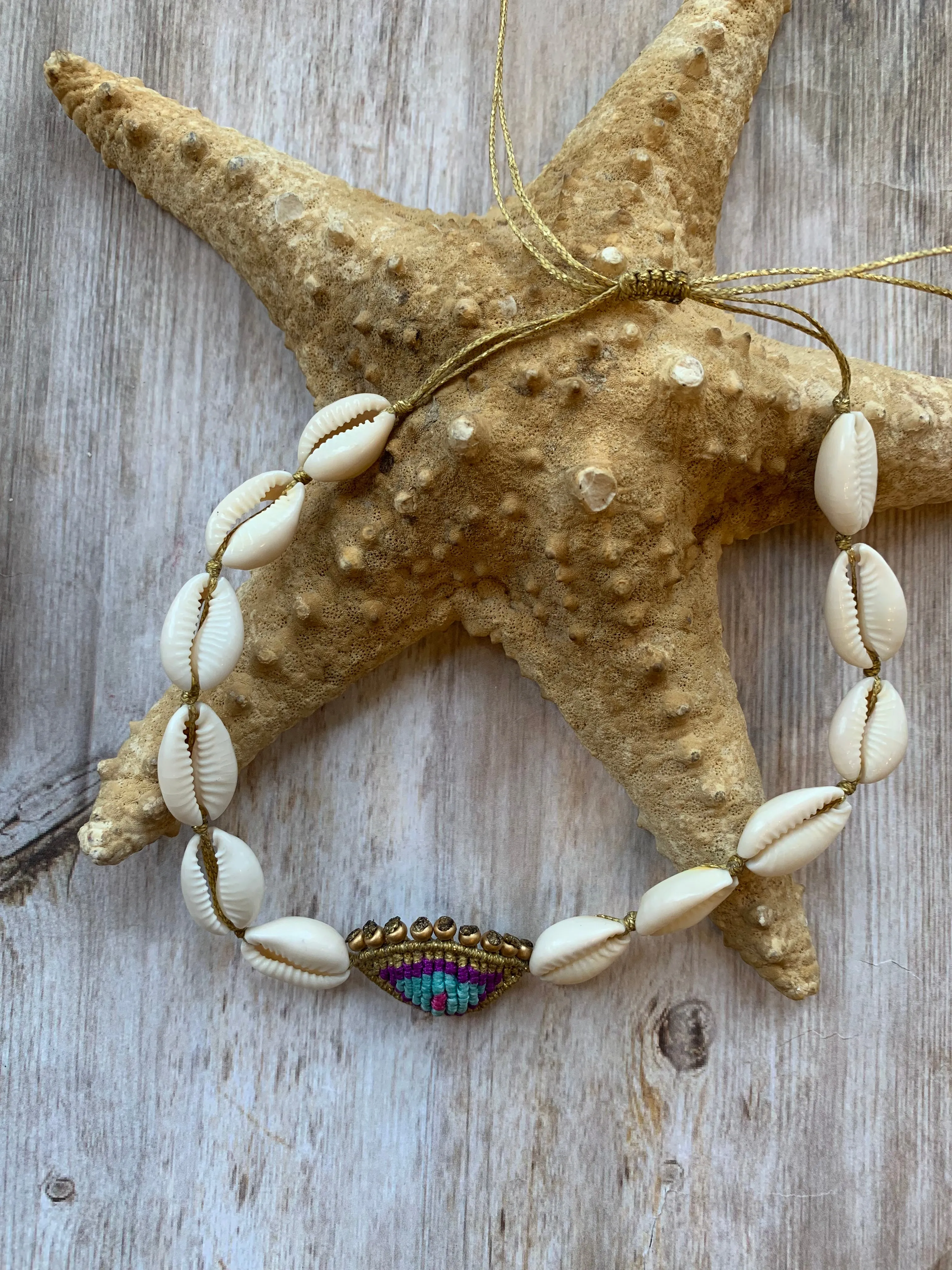 Shell  choker