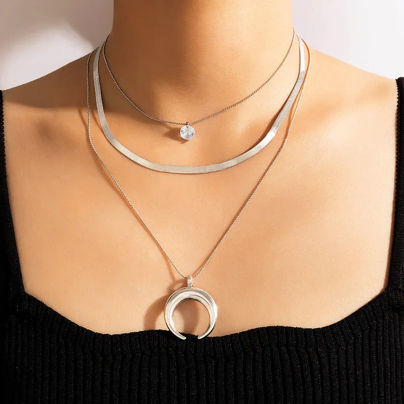 Simple Temperament Horns Moon Diamond 3-layer Accessory Necklace