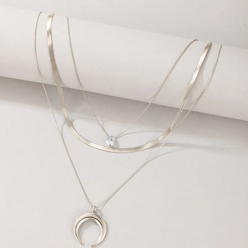 Simple Temperament Horns Moon Diamond 3-layer Accessory Necklace