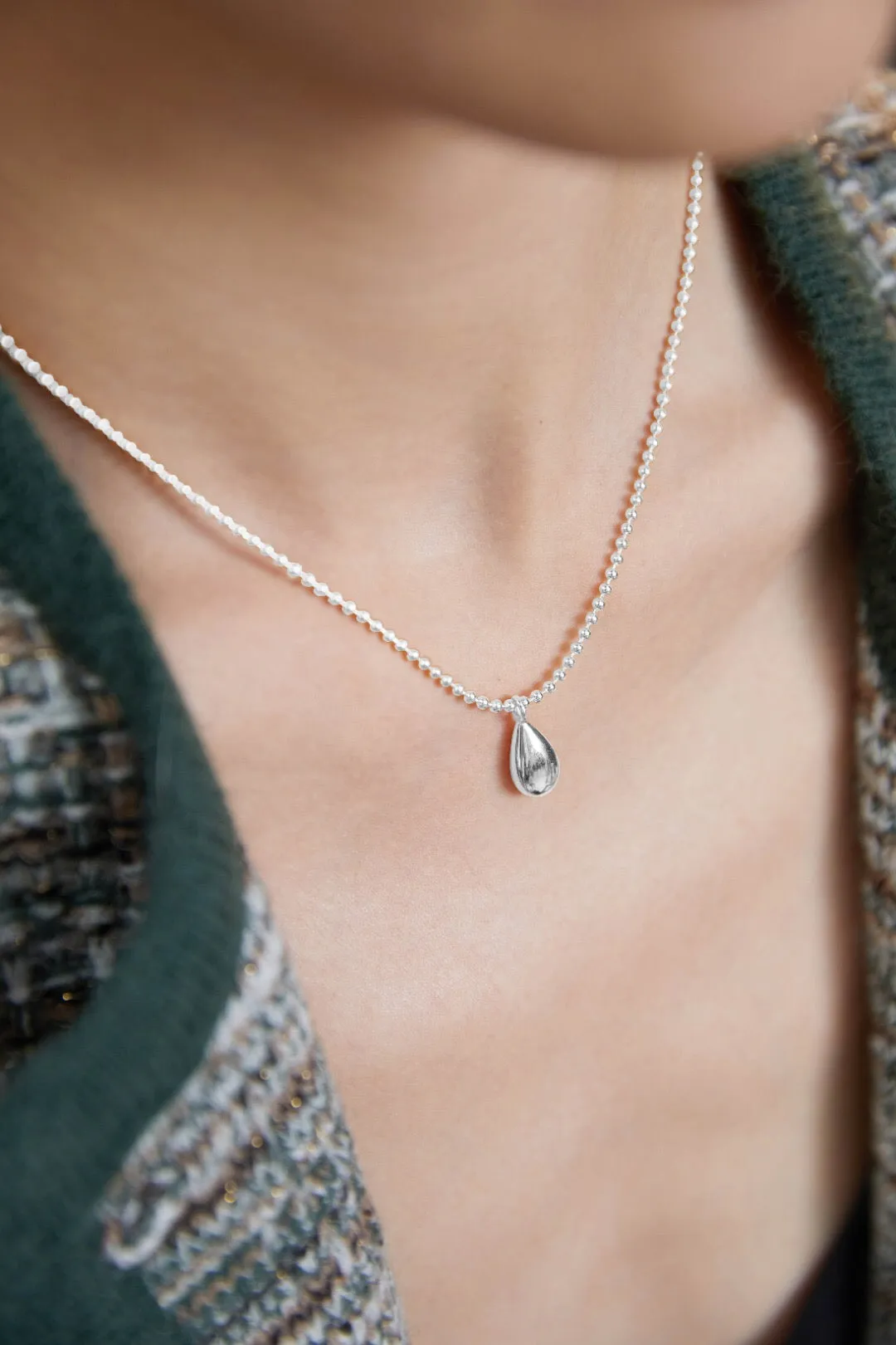 Simple Water Drop Pendant Necklace