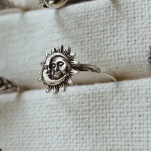 The Sun & The Moon Ring