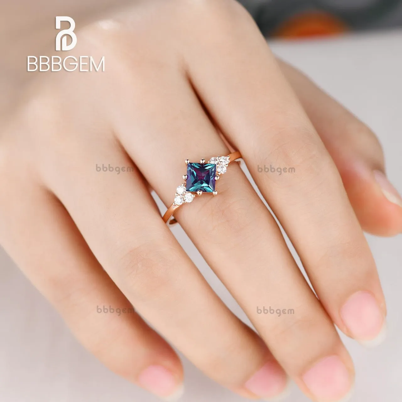 Unique 6mm Princess Cut Alexandrite Engagement Ring Moissanite Wedding Band